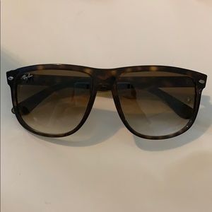 Ray Ban - Sunglasses